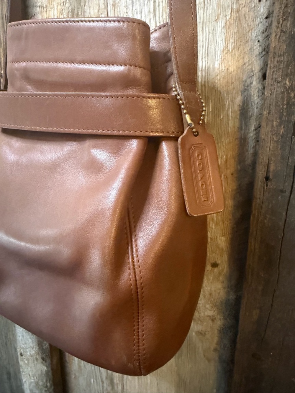 Vintage Coach BELTED BUCKET POUCH Soho 4156 Tanned Leather 90s Crossbody Bag - Picture 9 of 16
